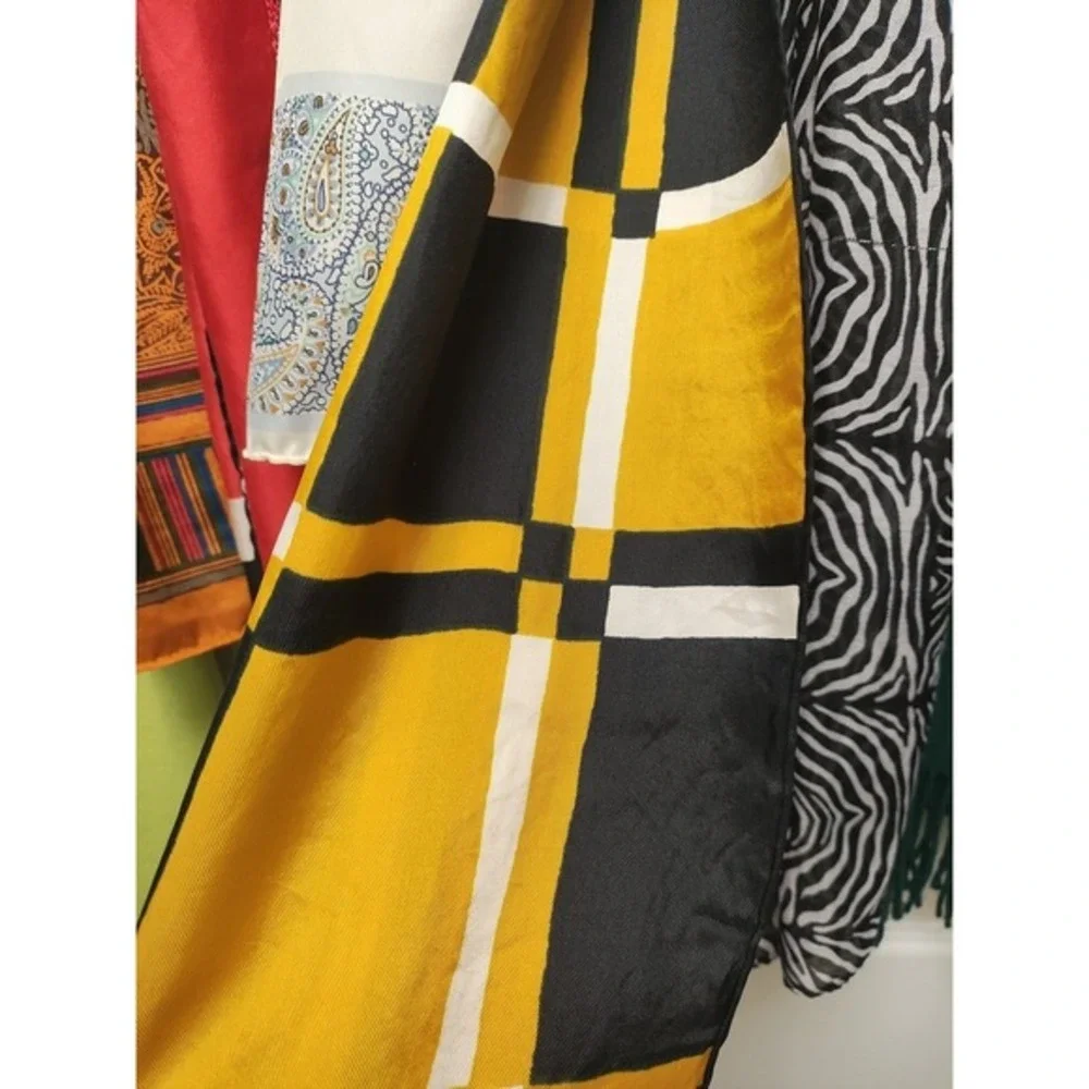 Multiple Multi Use‎ Various Brands Of Scarfs